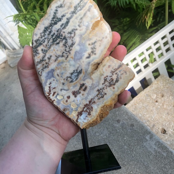 Tree agate crystal on stand - Picture 6 of 10